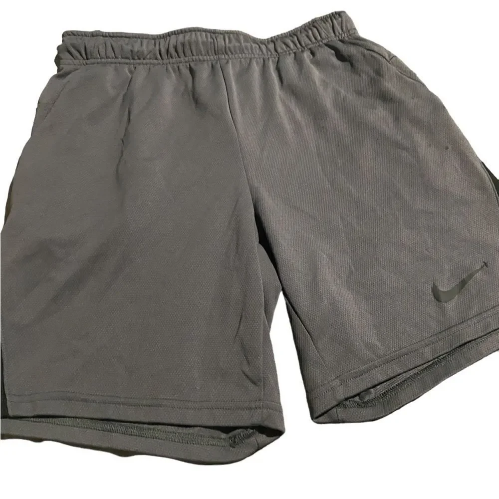 Nike size medium dri fit workout shorts
